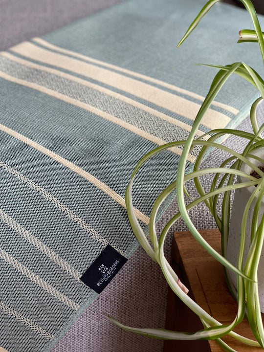 Equinoccio Throw Blanket – Mint & Natural | Handcrafted Ecuadorian Recycled Fiber Throw